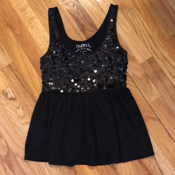 Decree Tops - Black sequin tank top. Cute! Decree Tops - Black sequin tank top. Cute!